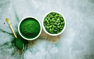 Spiruline : ce qu'il faut savoir sur cette micro-algue « magique »