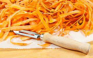5 épluchures pour lutter contre les nuisibles du jardin