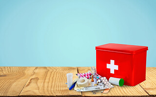 Trousse de soins pour voyager en hiver : 10 indispensables