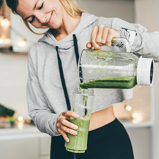 Ce jus detox adoré des stars hollywoodiennes pour avoir un ventre plat
